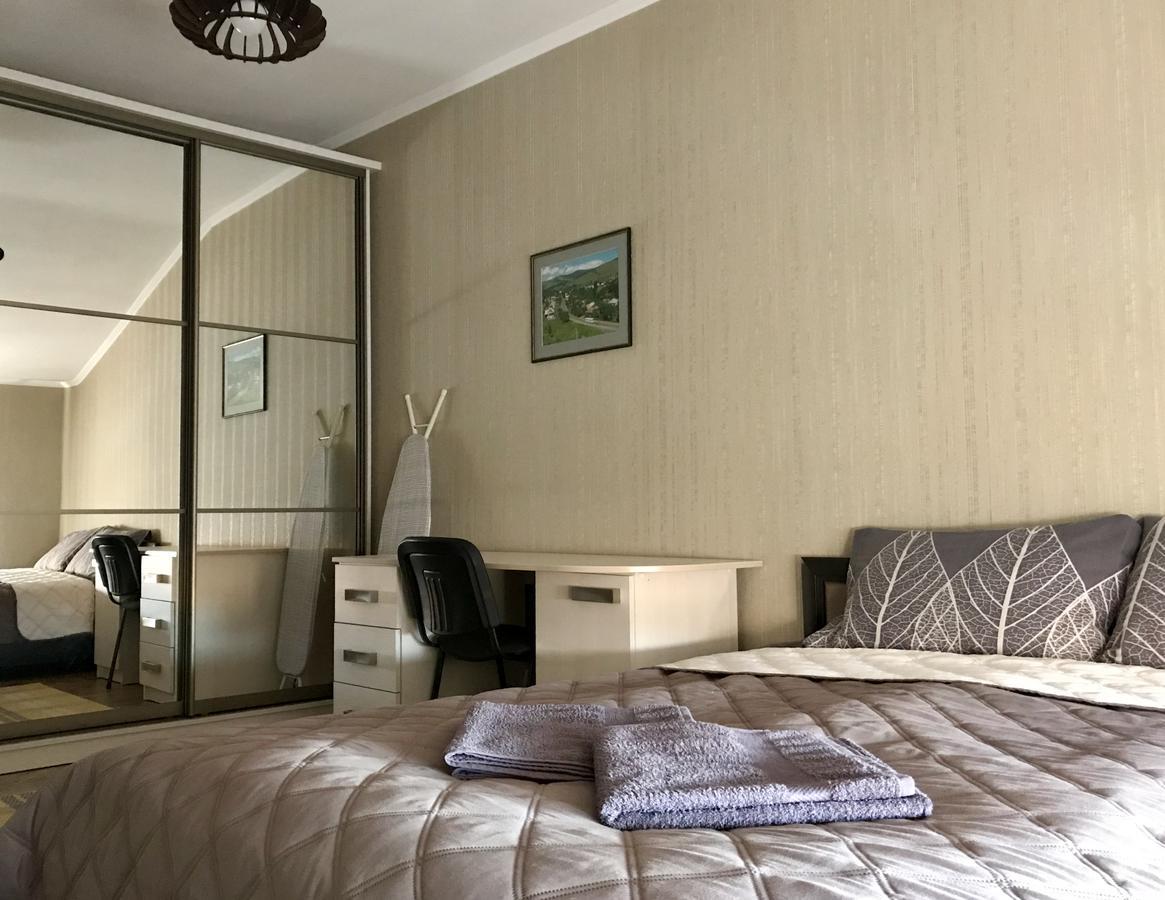 Panoramic View Top Floor Apartment In The City Center Mukácheve Exterior foto