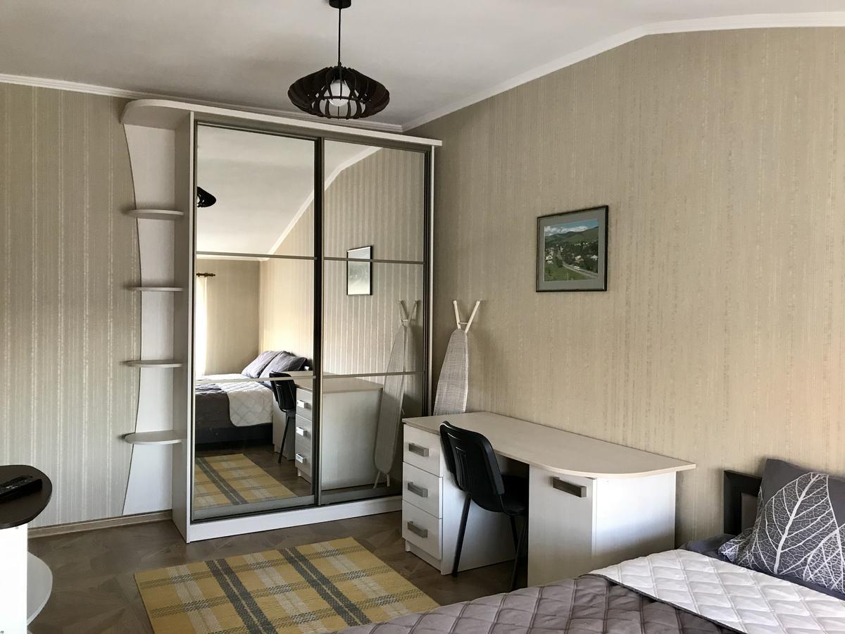Panoramic View Top Floor Apartment In The City Center Mukácheve Exterior foto