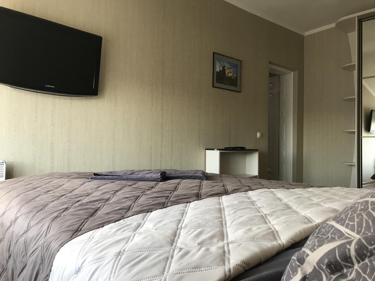 Panoramic View Top Floor Apartment In The City Center Mukácheve Exterior foto