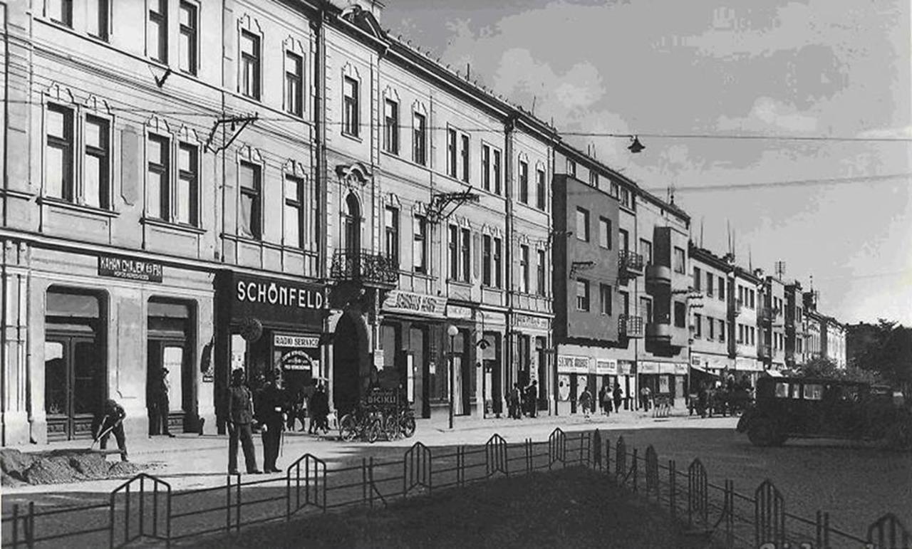 Panoramic View Top Floor Apartment In The City Center Mukácheve Exterior foto